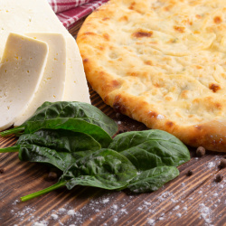 Пирог с сыром и шпинатом - фото